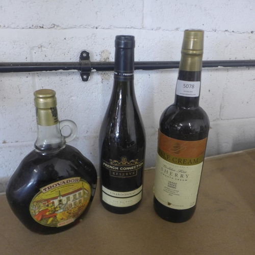 5078 - Three bottles of sealed alcohol including a Trovador rosé wine, a bottle of French Connection reserv... 