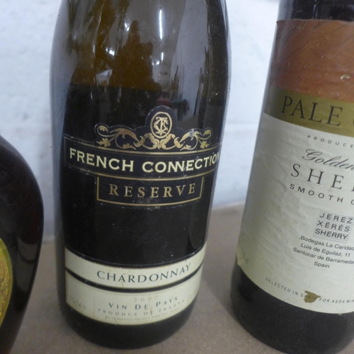 5078 - Three bottles of sealed alcohol including a Trovador rosé wine, a bottle of French Connection reserv... 
