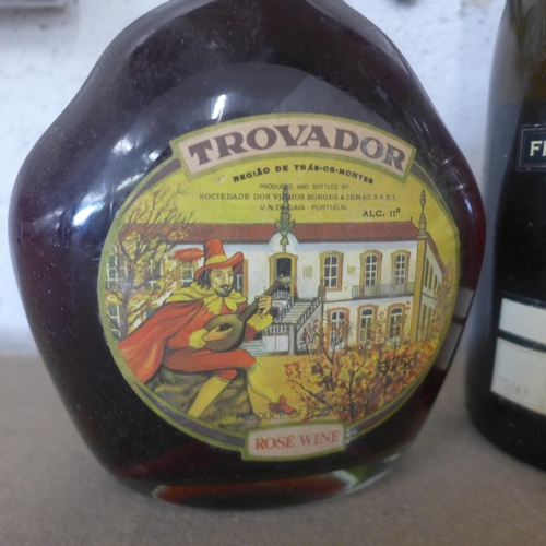 5078 - Three bottles of sealed alcohol including a Trovador rosé wine, a bottle of French Connection reserv... 
