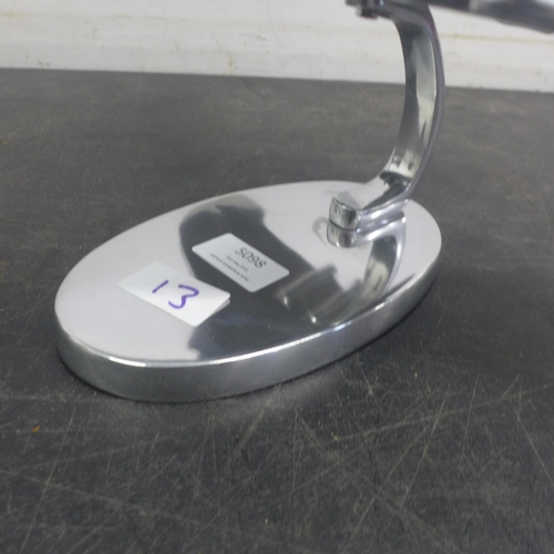 5098 - An Aluminium Vulcan bomber model *This lot is subject to VAT