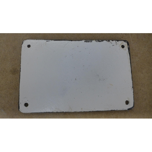 5117 - A cast metal Dogs Welcome sign  *This lot is subject to VAT