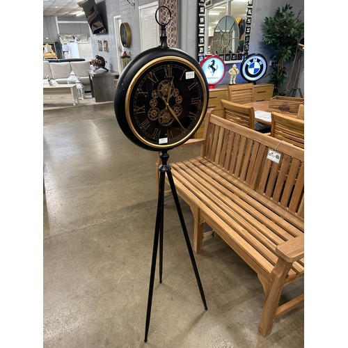Lot 3019      