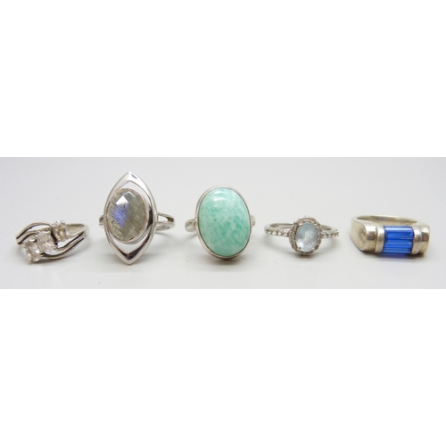 Lot 7106      
