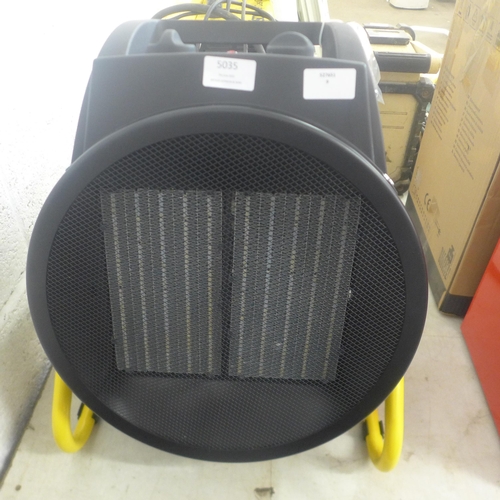 Lot 5035      