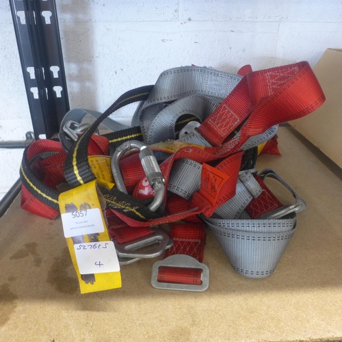 Lot 5057      