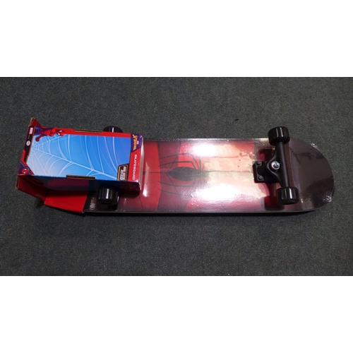 6203 - Three adult skateboards Spiderman/Batman