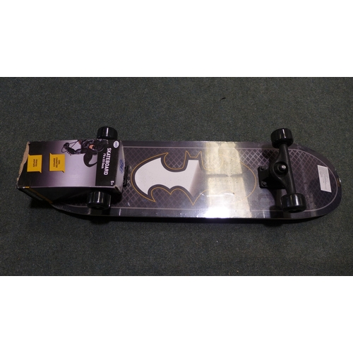 6203 - Three adult skateboards Spiderman/Batman