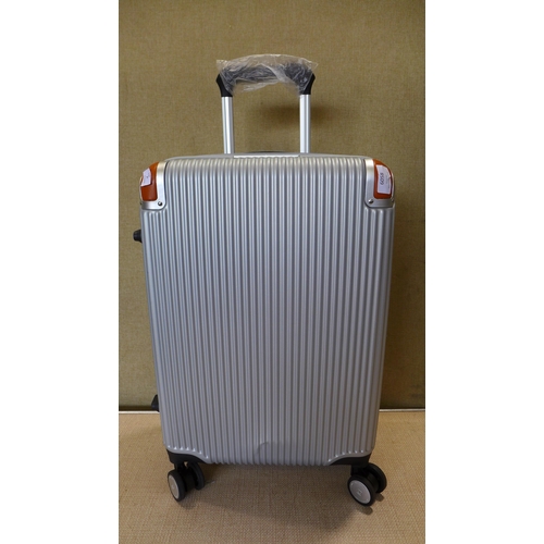 Lot 6058      