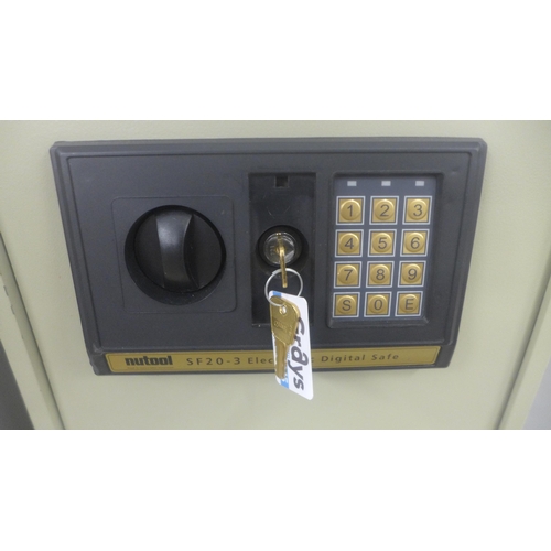 a-nutool-sf20-3-electronic-digital-safe-with-2-keys-and-code