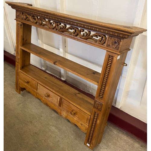 231 - A French style pine wall hanging Delft rack