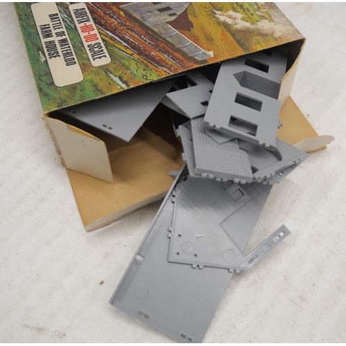 Three Airfix models and a Tri-ang Arkitex and Bayko building set