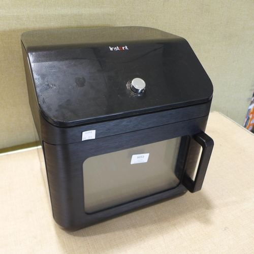 6281 - Instant air fryer oven (360-221) *This lot is subject to VAT