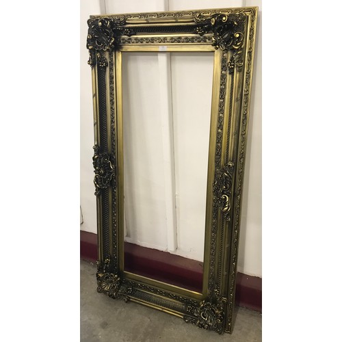 Lot 221       