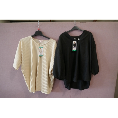 6190 - A quantity of womens clothing to include, trousers, leggings, shirts, etc. Various styles and sizes ... 
