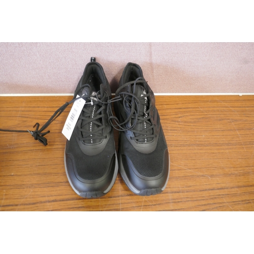 6198 - Two pairs of Khombu men's trainers UK size 9 and 10 *This lot is subject to VAT