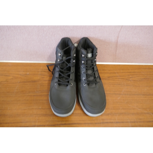 6200 - Khomby mens boot trainers with tags, size 7 *This lot is subject to VAT