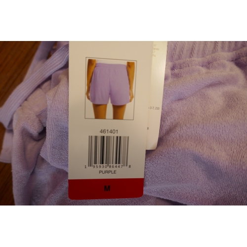 6210 - A quantity of Weatherproof Vintage loungewear, various colours and sizes Mainly with tags *This lot ... 