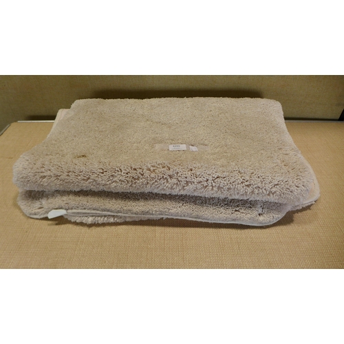 Lot 6299      