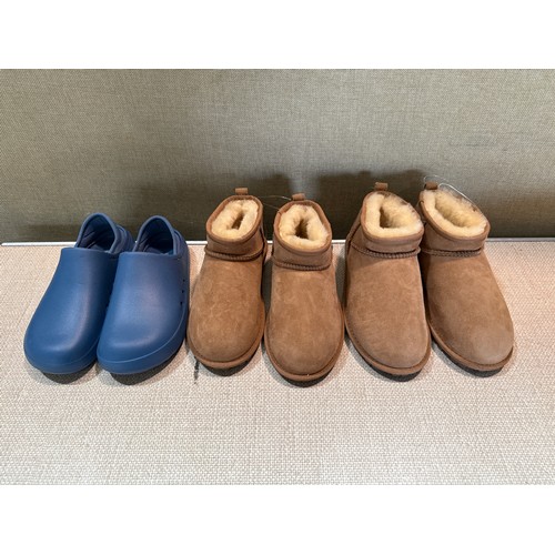 6202 - Two pairs of children's Kirkland Signature boots, size UK 1 and 2 and a pair of children's 32 Degree... 