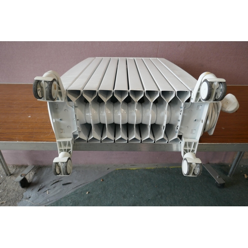 6226 - Two  DeLonghi radiators, (358-525),(360-170)  *This lot is subject to VAT