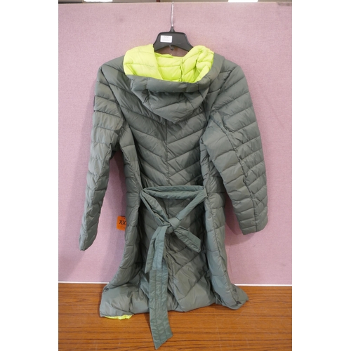6252 - Heritage 63 Pajar long ladies coat, size XXL *This lot is subject to VAT
