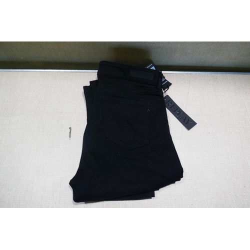 6270 - A quantity of womens clothing to include, trousers, lounge wear, shirts, etc. Various styles and siz... 