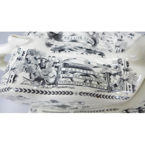 2016 - An Emma Bridgewater dairy range cheese wedge