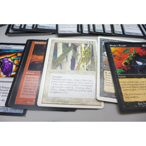 2023 - A collection of over 480 vintage (MTG) Magic the Gathering trading cards