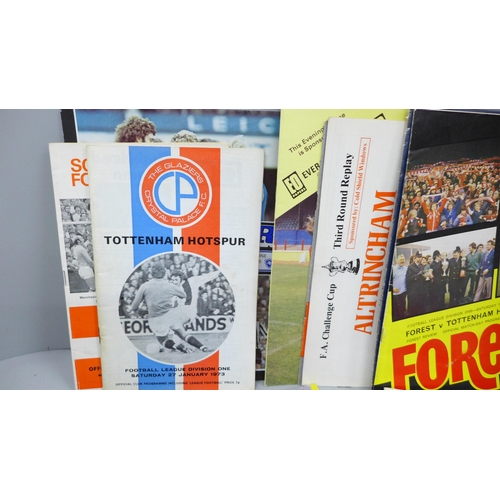 2027 - Football memorabilia; Tottenham Hotspur home and away programmes from the 1960s onwards, including o... 