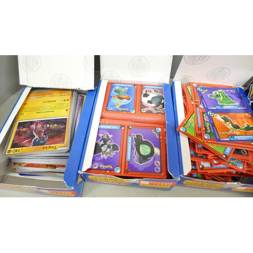 2038 - A collection of Pokémon/Pokédex stickers and cards