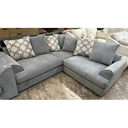 Lot 3124      