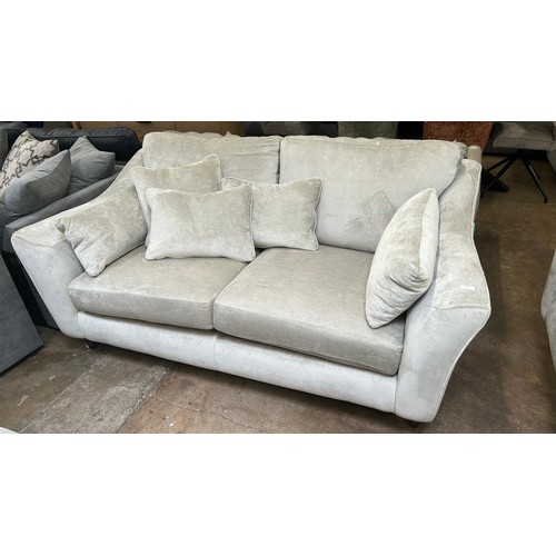 Lot 3129      