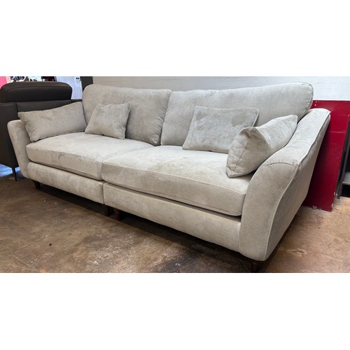 Lot 3128      