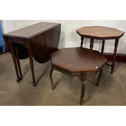 271D - A George II style oak gateleg dining table and two mahogany octagonal centre tables