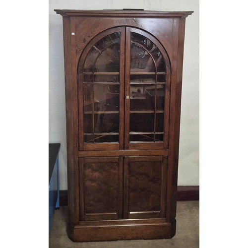271K - A large George III style pine freestanding corner cabinet