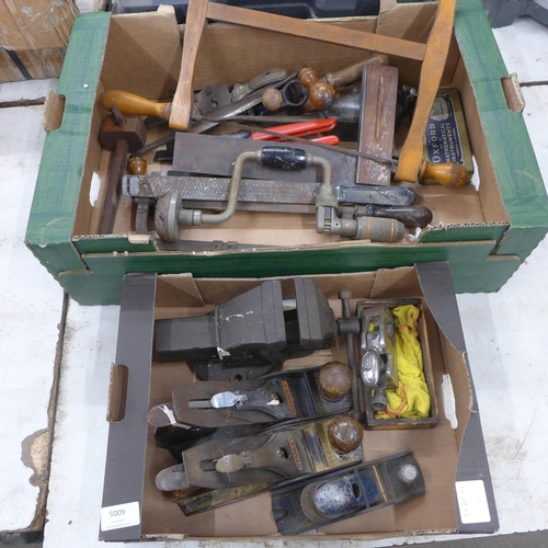 Lot 5009      