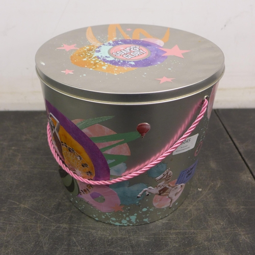 Lot 5045      