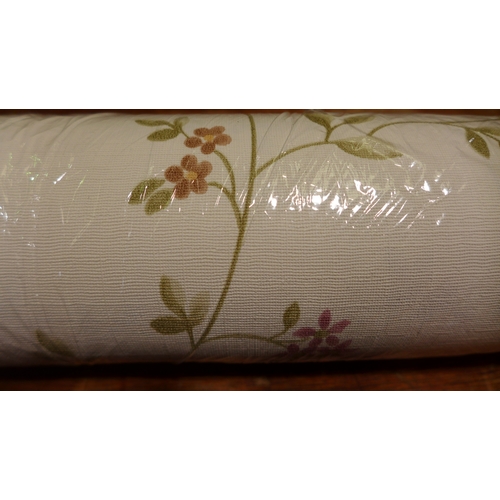 6176 - A.S. Creation Non-Woven Wallpaper , original RRP £30.17 + VAT (AJSAm4-369) *This lot is subject to V... 