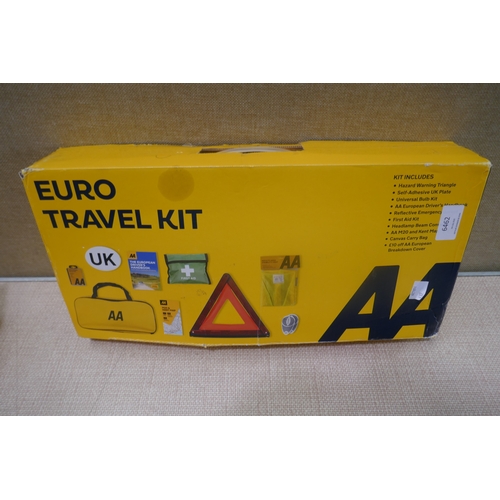 6462 - Two AA digital tyre inflators, AA travel kit, Ring tyre inflator, brake pad set, car towing hook (51... 