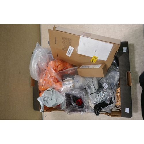 6464 - Box of miscellaneous items including Dewalt safety goggles, strimmer wire, bicycle stabilisers, Spea... 