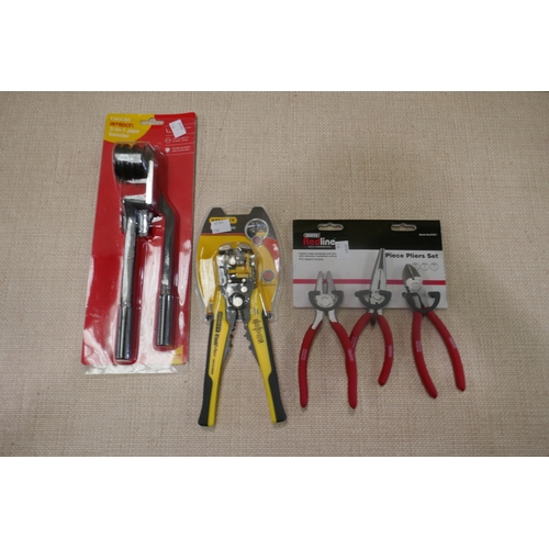 6470 - Stanley Fatmax crimper, Red Line 3 piece pliers set, Amtech 3 in 1 pipe bender, Hilka Plasters set a... 