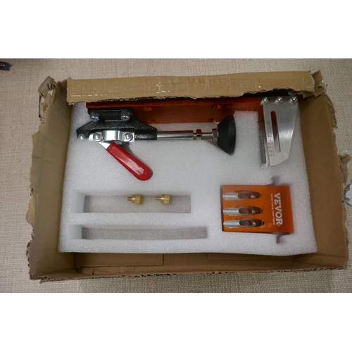 6473 - Caliper tool set, Vevor clamp, Vevor Drain Auger, Dexton pistol grip grease gun and two Faithful til... 