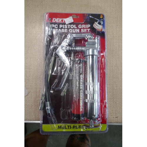 6473 - Caliper tool set, Vevor clamp, Vevor Drain Auger, Dexton pistol grip grease gun and two Faithful til... 