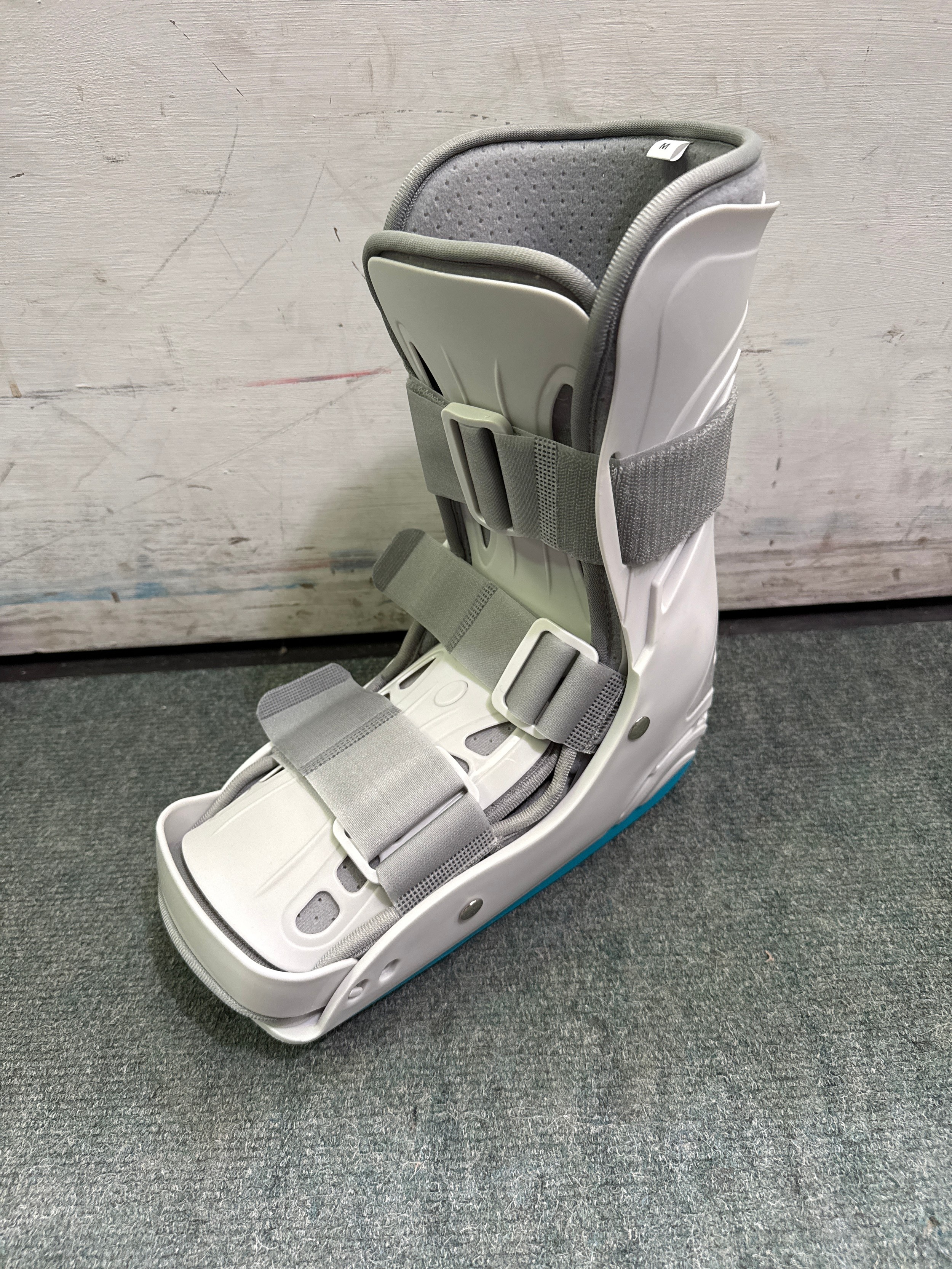 Tairibousy Walker fracture boot (Manual Inflation, M), original RRP £66 ...