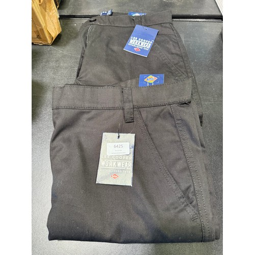 6425 - Two pairs of Lee Cooper workwear trousers, (UK 16/8), original RRP £29.95 + VAT each (AJSAm4-570) *T... 