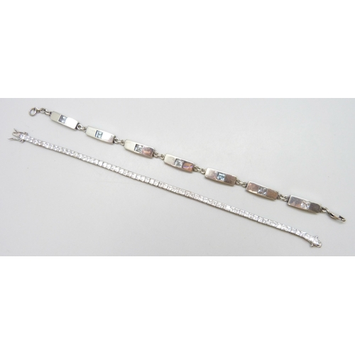 Lot 7059      