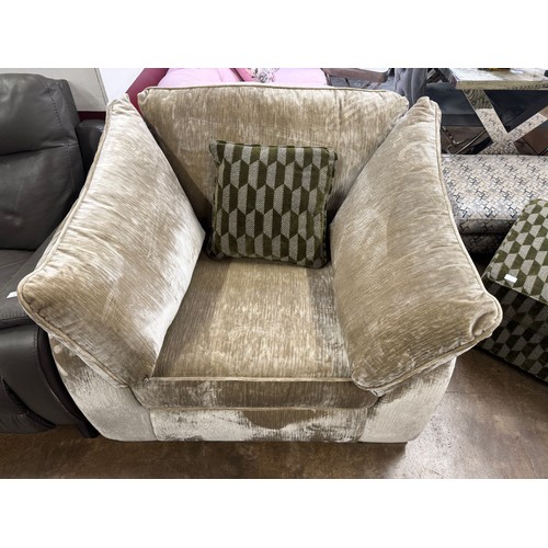 Lot 3011      