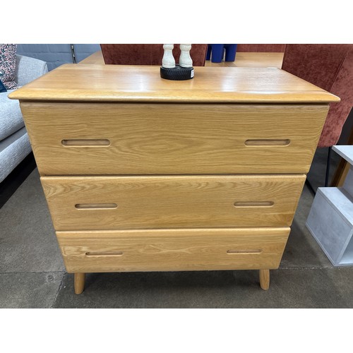 Lot 3025      