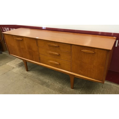 Lot 34        