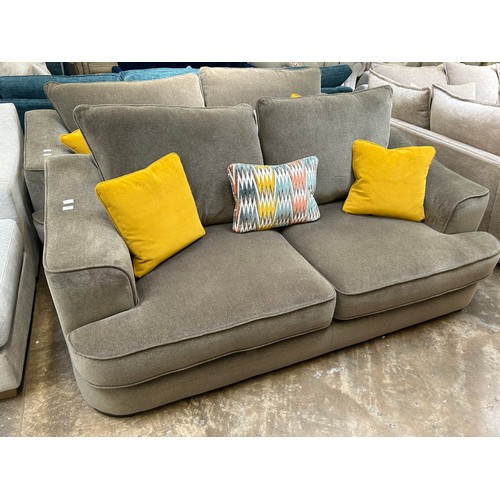 Lot 3074      